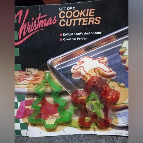 Other - 🎁* New! Vintage! Set of 2 Christmas Cookie Cutters